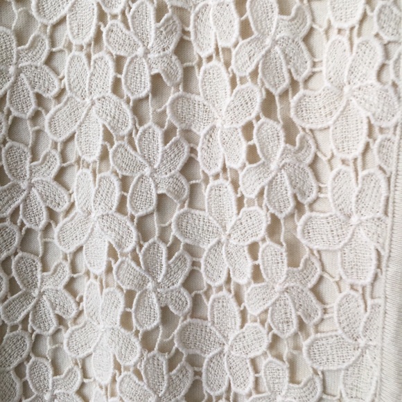 Cotton and Lace Sweater - Picture 2 of 5